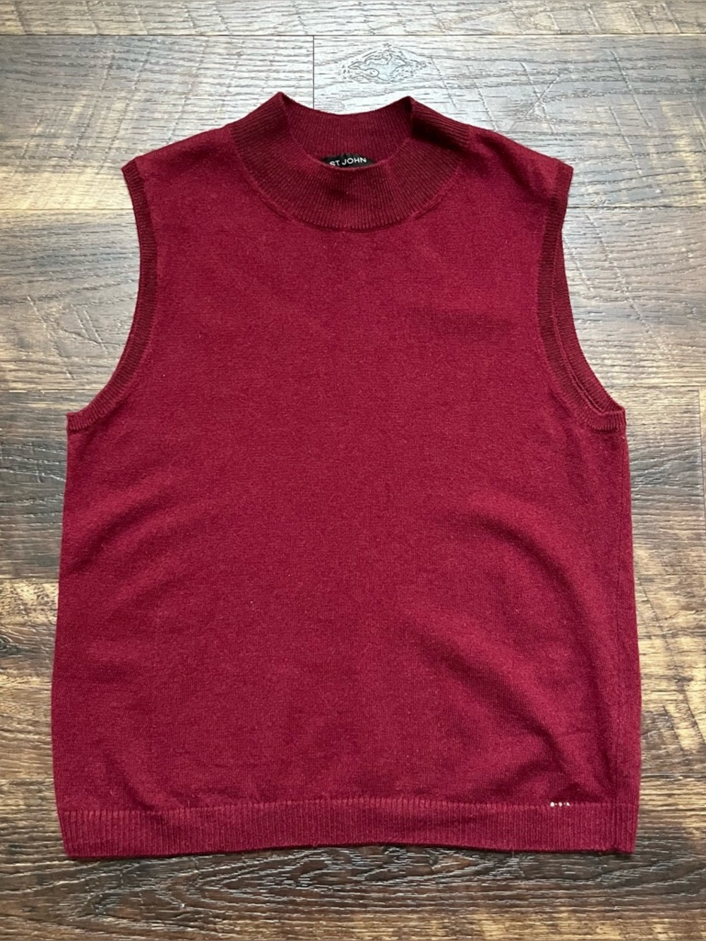 St John Marroon burgundy 100% cashmere shell tank sweater medium bling